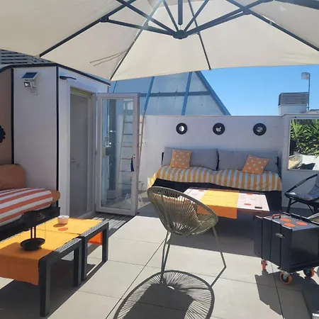 Superbe Avec Solarium Et Piscine Communautaire アパート ロザス