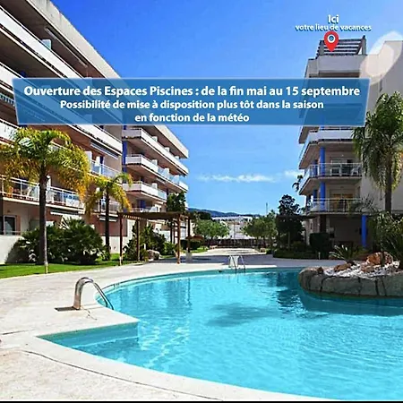 Superbe Avec Solarium Et Piscine Communautaire Roses