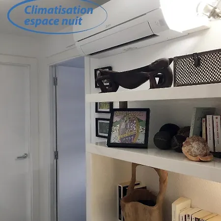 Superbe Avec Solarium Et Piscine Communautaire