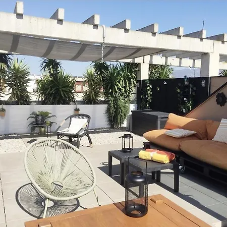 Superbe Avec Solarium Et Piscine Communautaire *
